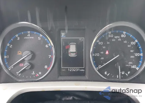 2016 Toyota Rav4 Xle z USA, uszkodzony, nr VIN 2T3RFREV1GW423223